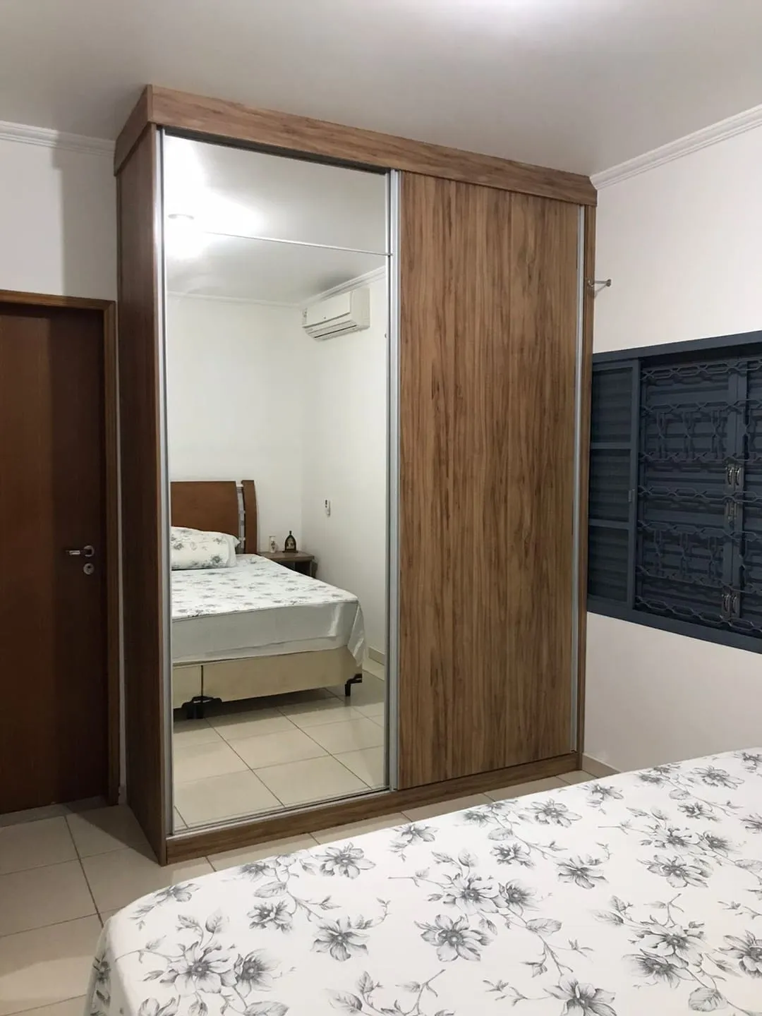 Imagem Casa à venda 3 Quartos, 1 Suite, 5 Vagas, 300M², Campos Elíseos, Taubaté - SP