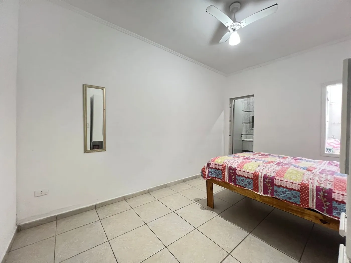 Imagem Casa para Venda em Praia Grande, Maracanã, 2 dormitórios, 1 suíte, 1 banheiro, 2 vagas