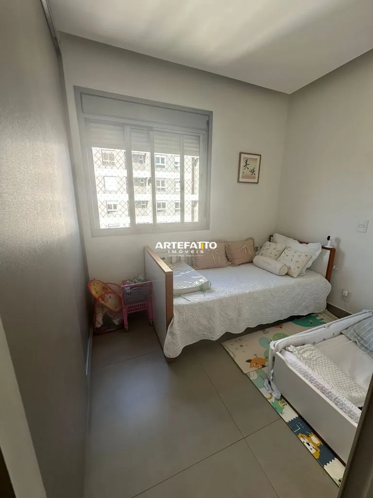 Imagem O apartamento, com 93m2 , 2 quartos (podendo fazer 3) com , 2 vagas