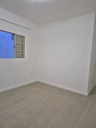 Imagem Casa com 3 dormitórios para alugar, 100 m² por R$ 2.800,00/mês - Bosque dos Eucaliptos - São José dos Campos/SP