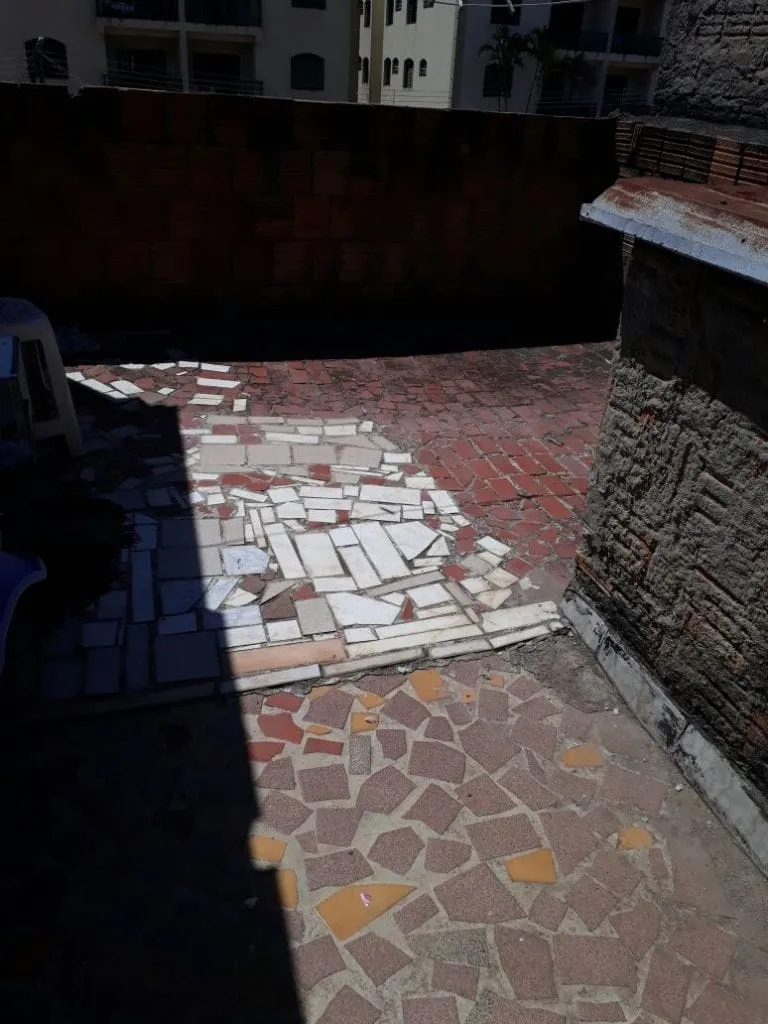 Imagem Casa à venda 2 Quartos, 1 Vaga, 99M², Jardim Coelho Neto, Guaratinguetá - SP