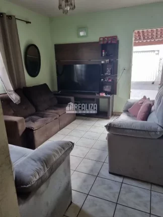 Imagem Casas à venda no bairro Beija-Flor, Uberaba - 3 dormitórios, garagem e varanda!