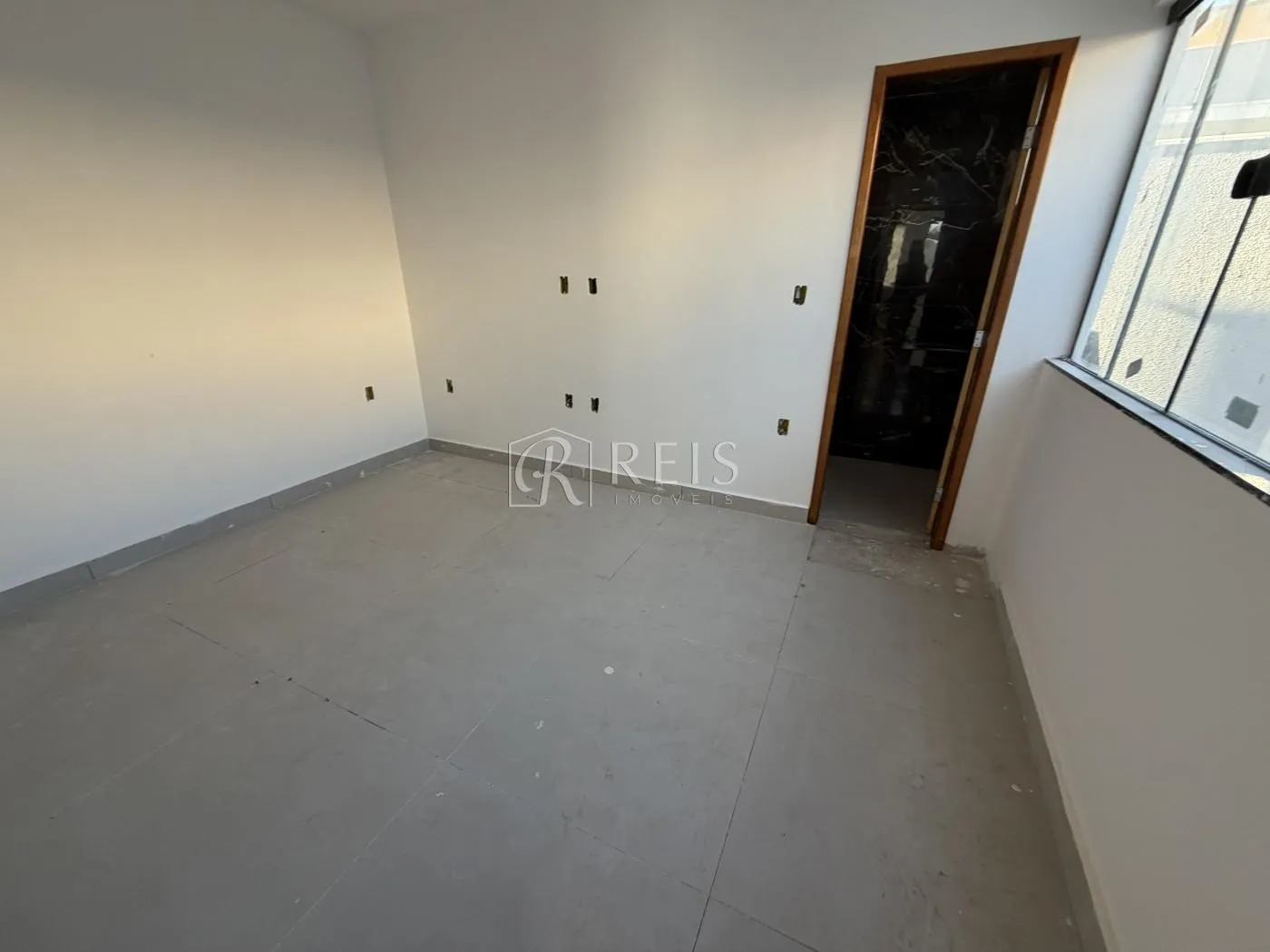 Imagem Casa para Venda em Rio das Ostras, Enseada das Gaivotas, 3 dormitórios, 1 suíte, 2 banheiros, 1 vaga