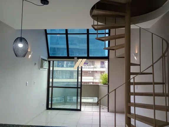 Foto do imóvel Apartamento duplex à venda no Cambuí em Campinas, São Paulo.