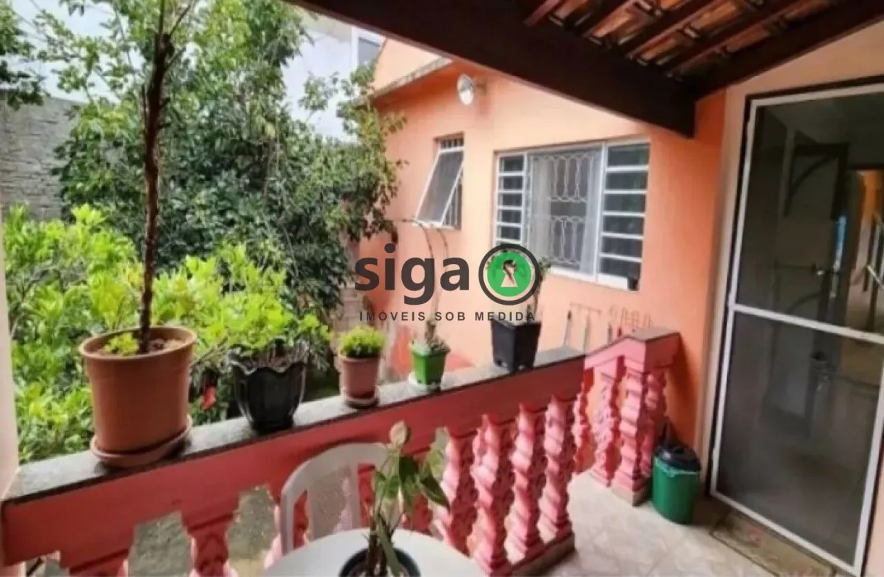 Imagem Casa com Quintal Amplo e Espaço Comercial para Morar e Empreender.