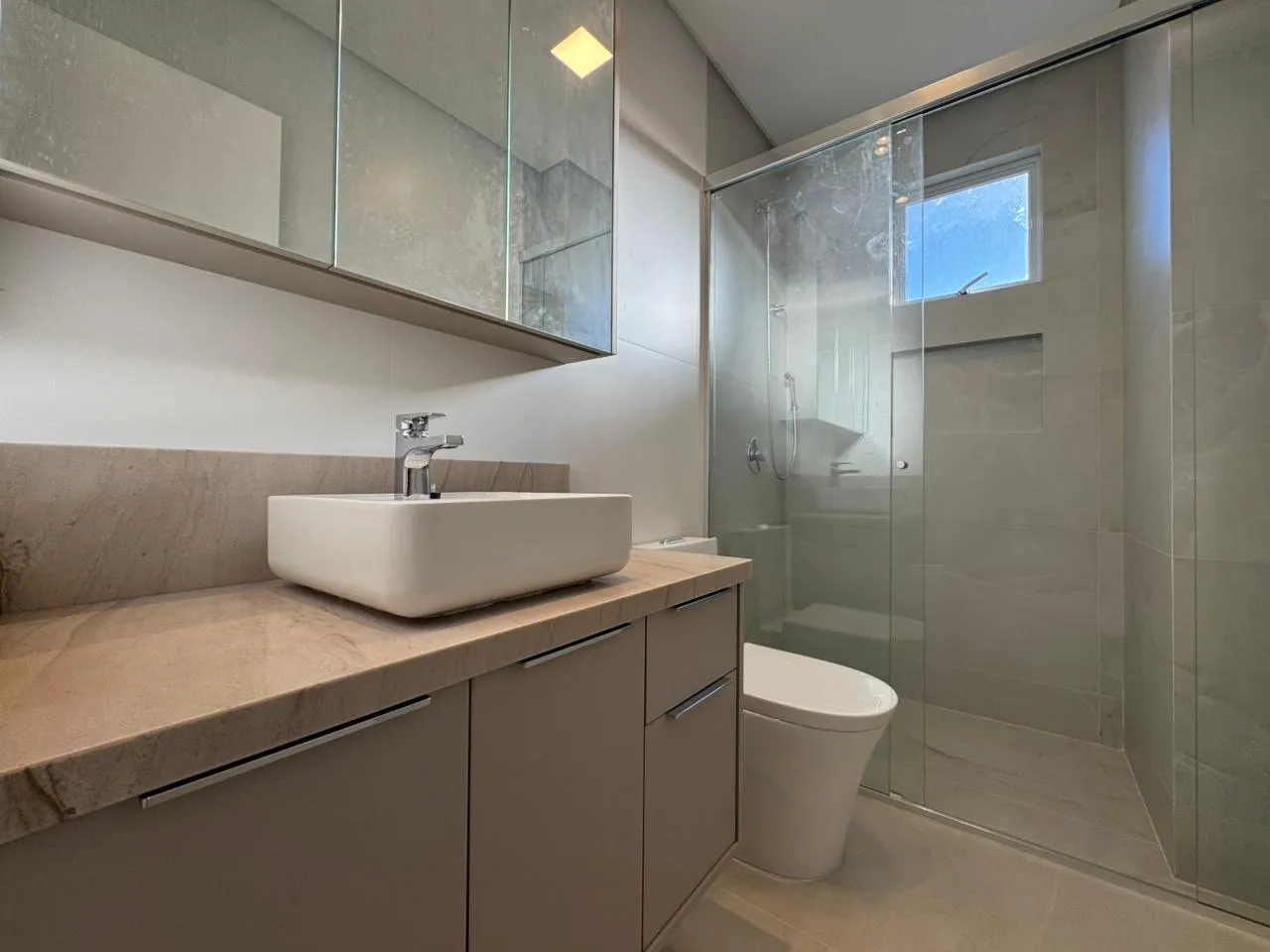 Imagem Apartamento com vista para o mar à venda com 164m2 por R$ 4.790.000,00