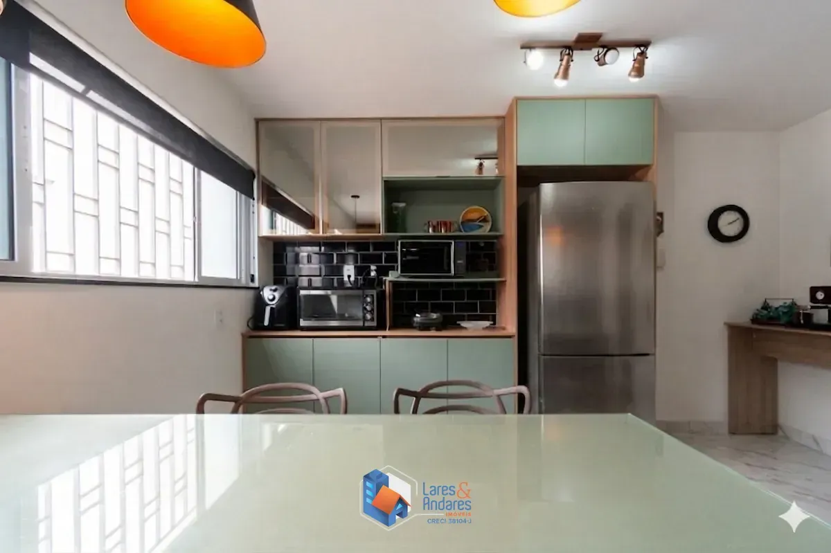 Imagem Sobrado para venda em Planalto Paulista com 3 quartos, sendo 3 suítes, 175m²