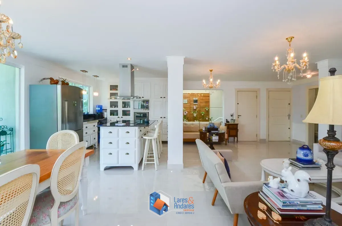Imagem Casa em condomínio para venda em Brooklin com 4 quartos, sendo 4 suítes, 270.53m²