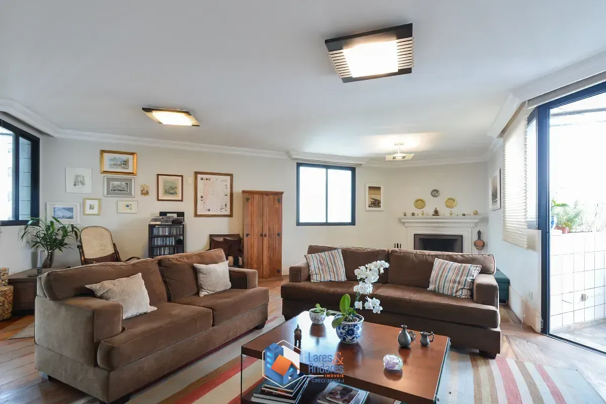 Imagem Apartamento para venda em Moema com 3 quartos, sendo 3 suítes, 202m²