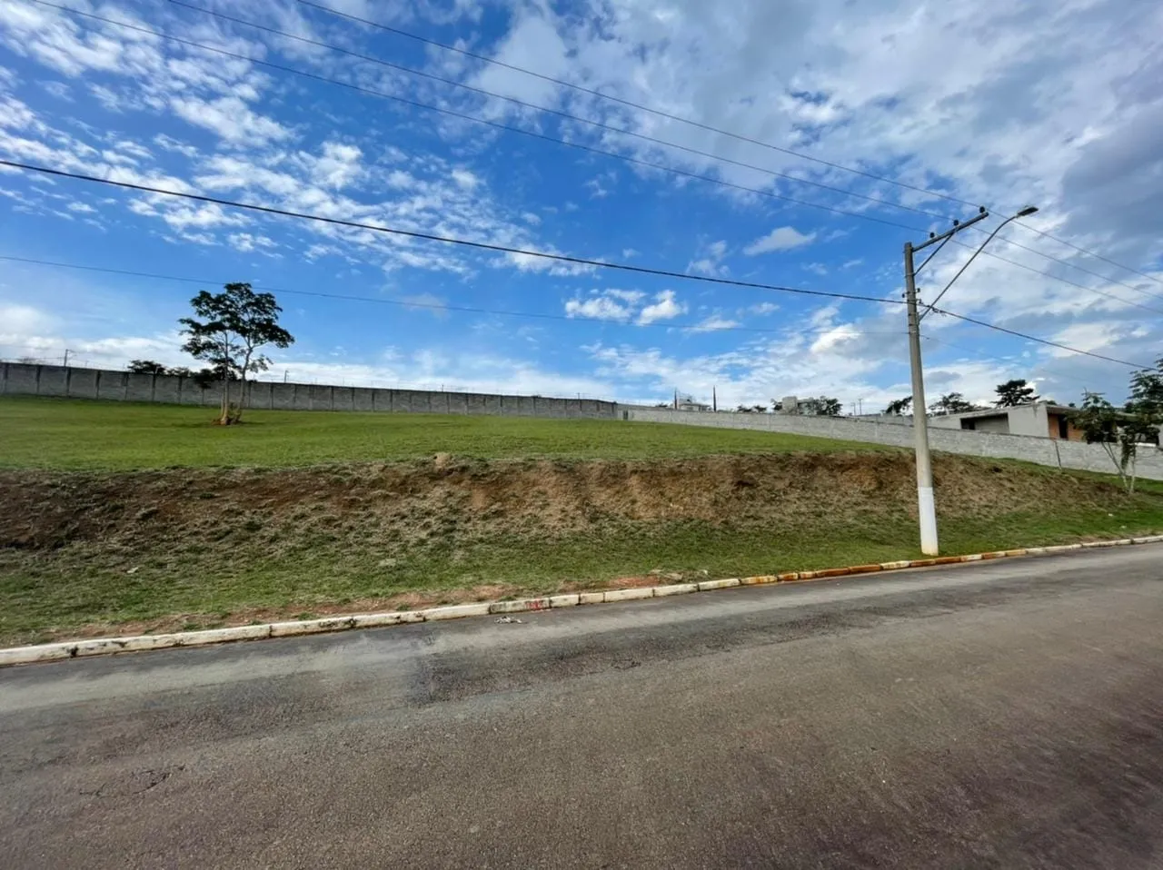 Foto do imóvel Terreno à venda 2070M², Chácaras Cataguá, Taubaté - SP | Condomínio Sao Felix do Cataguá