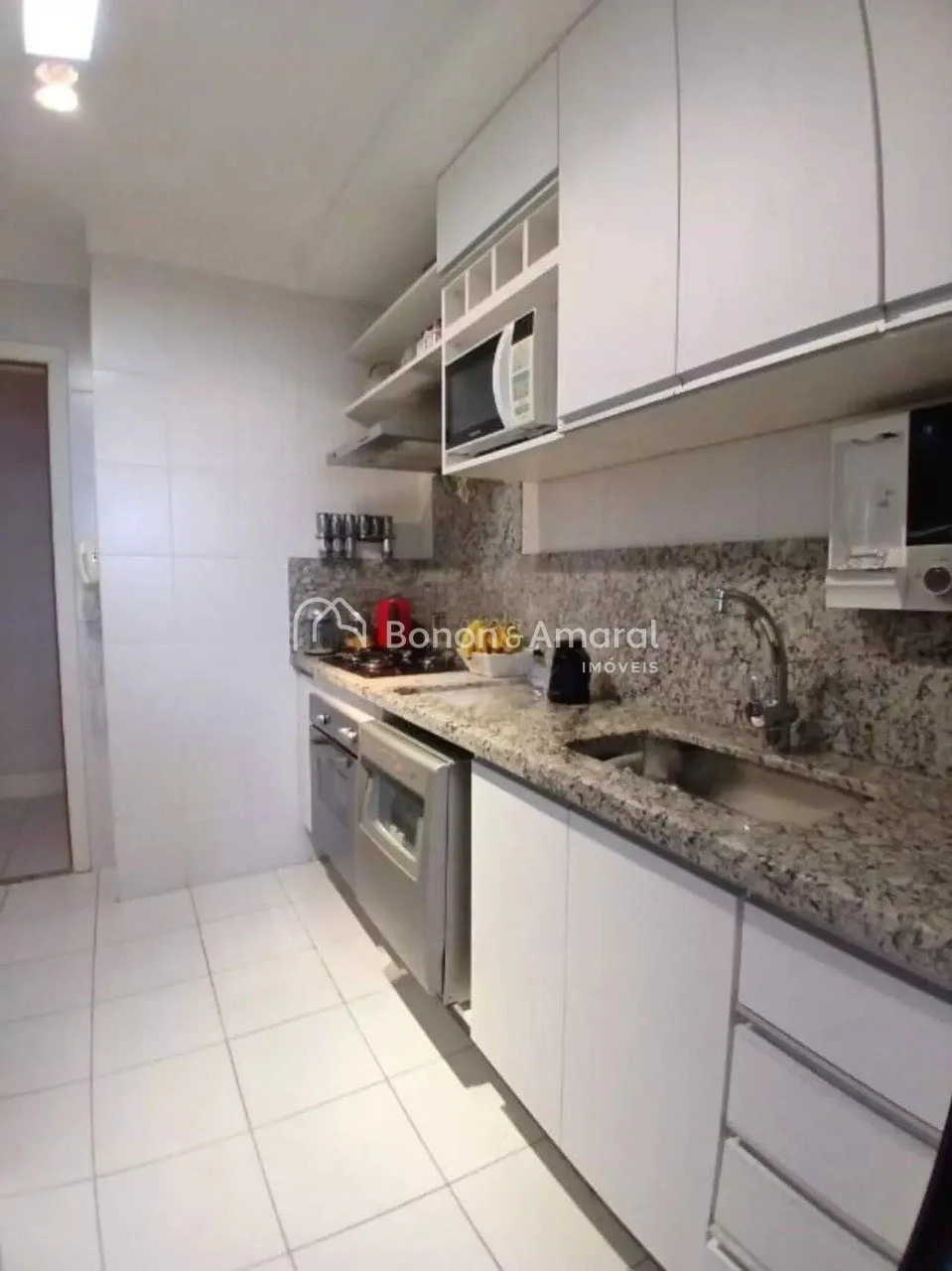 Imagem Apartamento com 3 Quartos e 3 banheiros à Venda, 74 m² por R$ 825.000