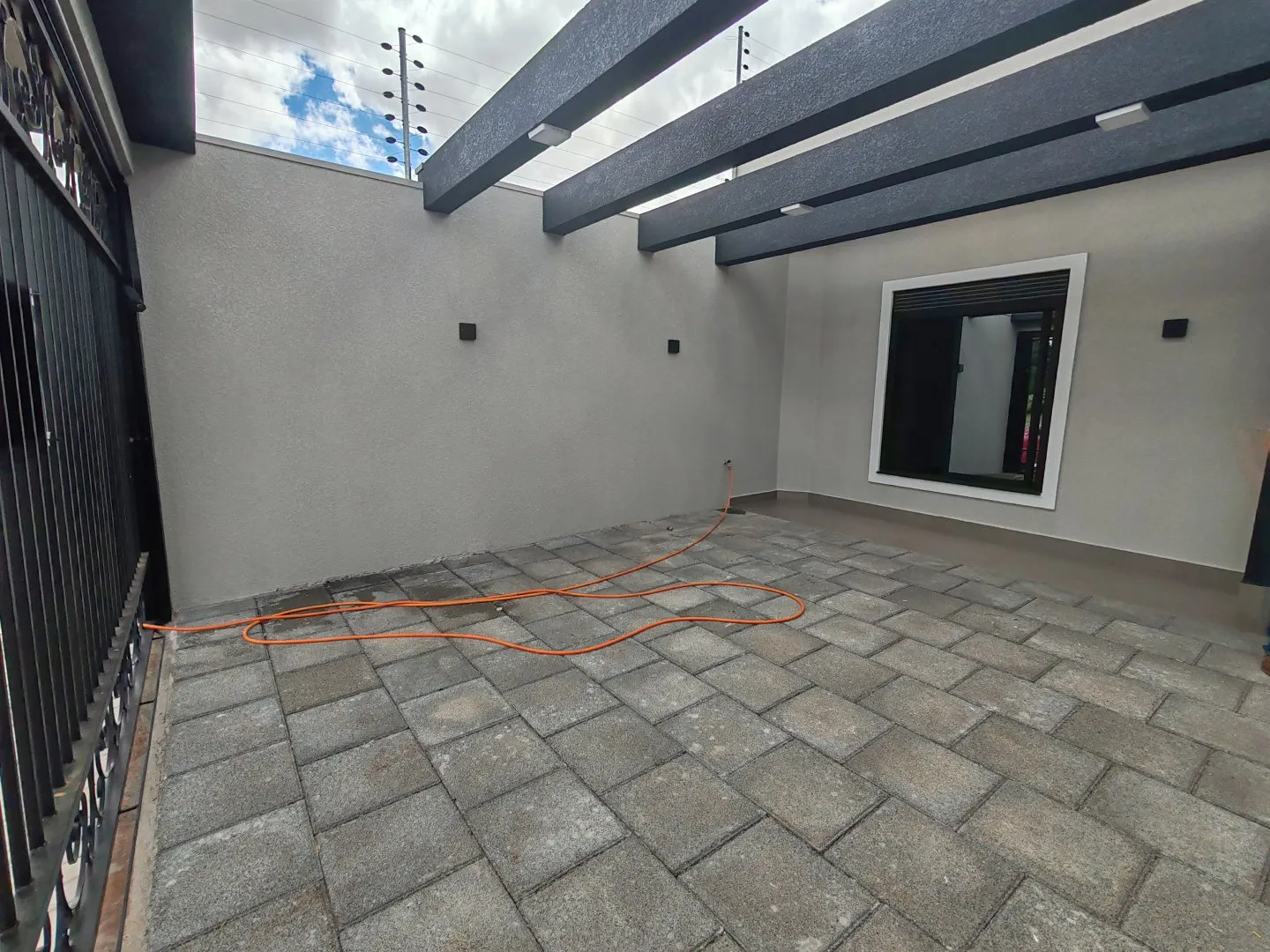 Imagem Casa à venda em Cascavel - Loteamento Colinas Tropical - Novos - Pronto para morar
