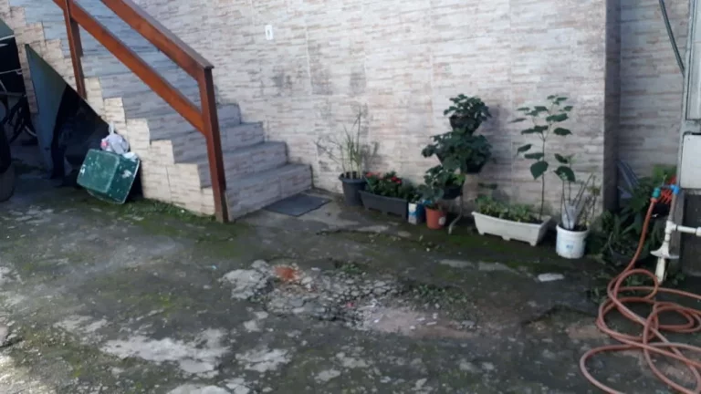 Imagem casa com comercio - Pedreira