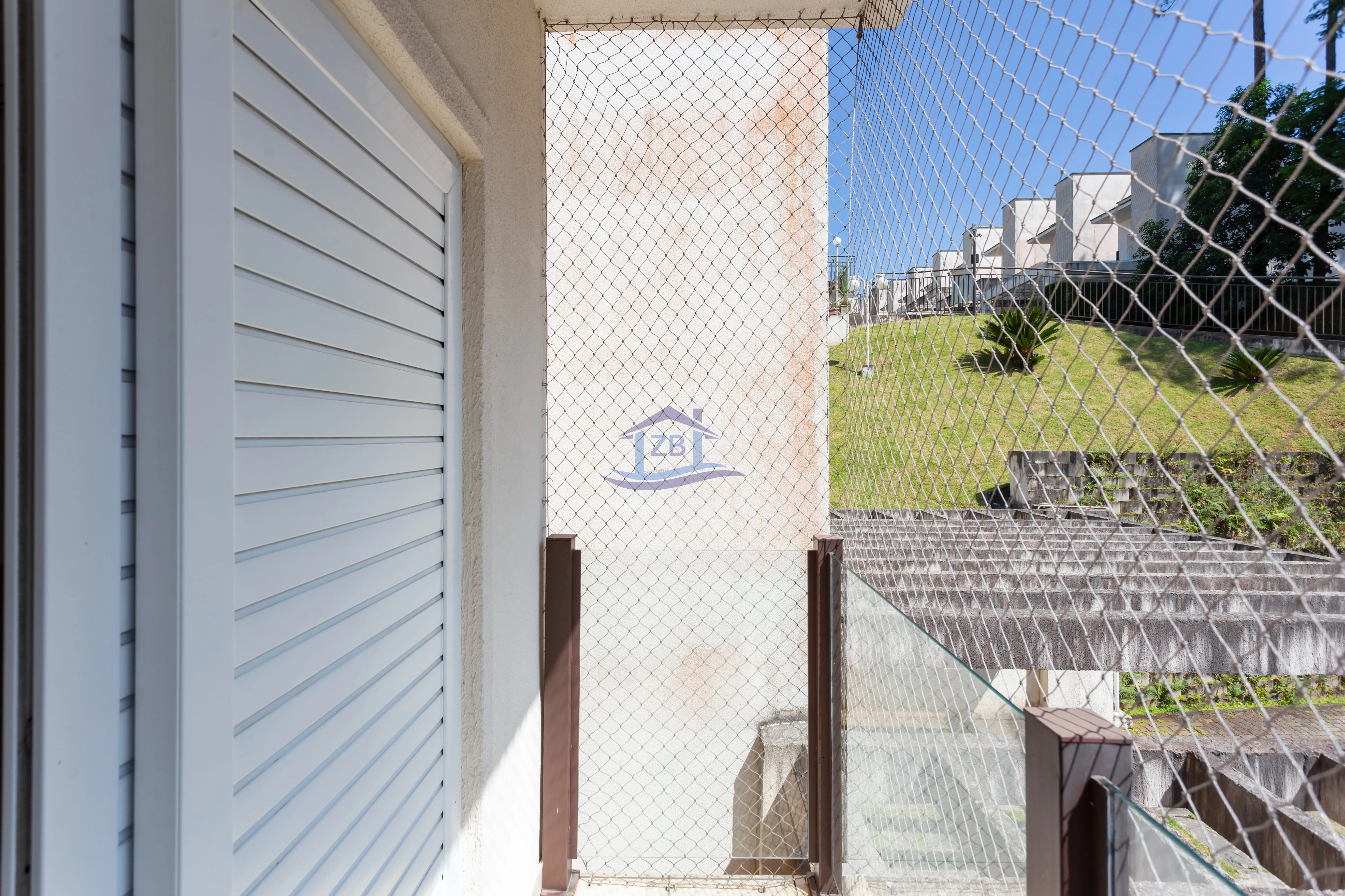 Imagem CASA RESIDENCIAL em COTIA - SP, CHÁCARA PAVOEIRO