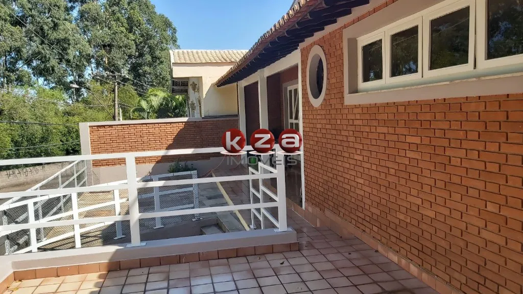 Imagem Oportunidade única: Casa à venda em Valinhos-SP, no Jardim Celani, com 3 quartos, suíte, 3 salas, 2 banheiros, 2 vagas - 198m².