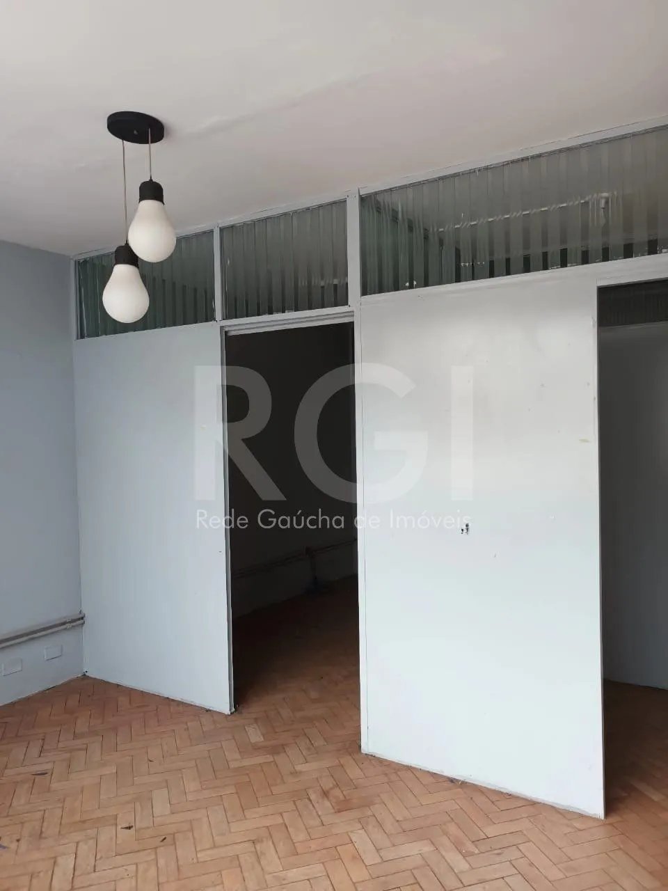 Imagem Conjunto/Sala para Venda - 85m², 0 dormitórios, Centro