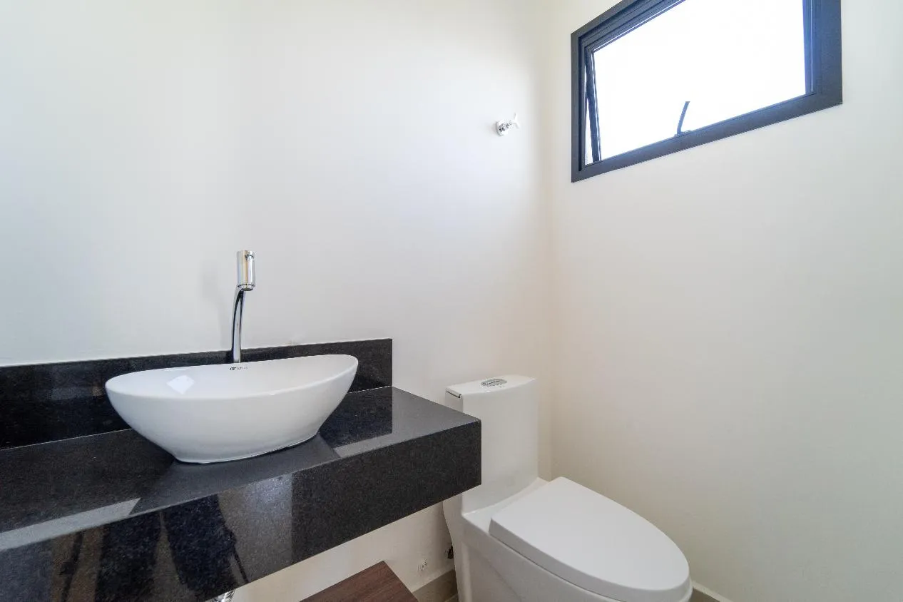 Imagem LINDA CASA NO CONDOMINIO RESERVA ERMIDA (ELOY CHAVES).