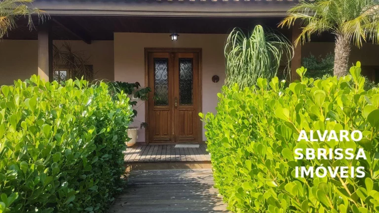 Imagem Casa com 4 dormitórios sendo 3 suítes, com piscina, no condomínio Chácaras Flora Itu SP - Único dono.