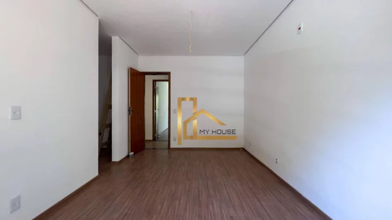 Imagem Casa nova com 4 suítes em meio a Natureza na Granja Guarani em Teresópolis-RJ
