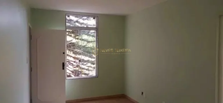 Foto do imóvel Excelente apartamento nascente, bem localizado na SQS 413 da Asa Sul vazado. em SQS 413