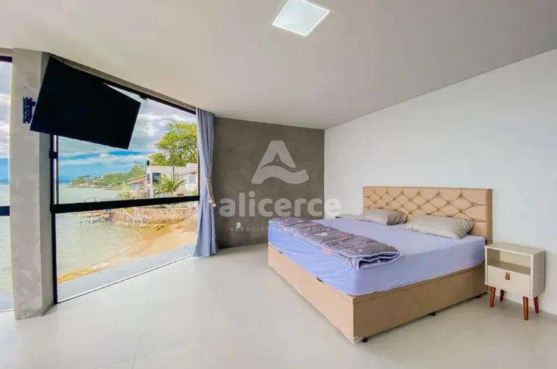 Imagem Casa à venda com 5 quartos 1 suíte, 490m² em São Miguel (Guaporanga) Biguaçu