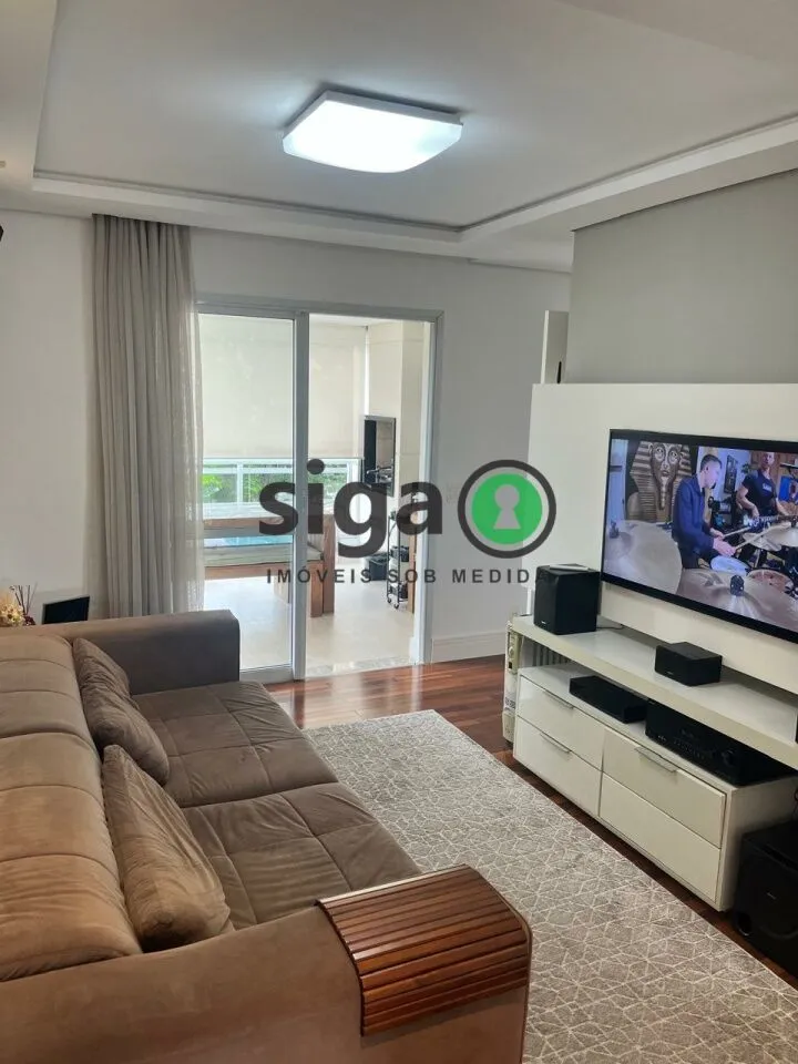 Imagem Apto à Venda com 200m², 3 suites, 4 vagas, mobiliado, no Panamby