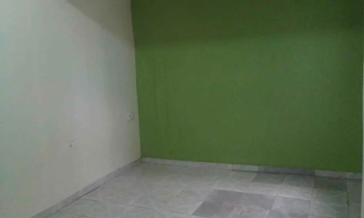 Imagem Casa meio lote - otima localização - Marafunda