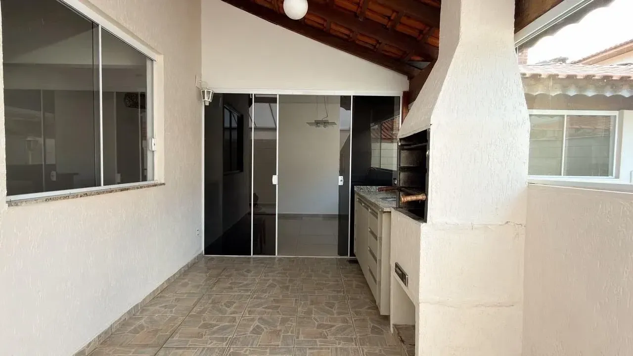 Imagem Casa de Condomínio com 3 Quartos à Venda, 120 m² em Jardim Shangai - Jundiaí