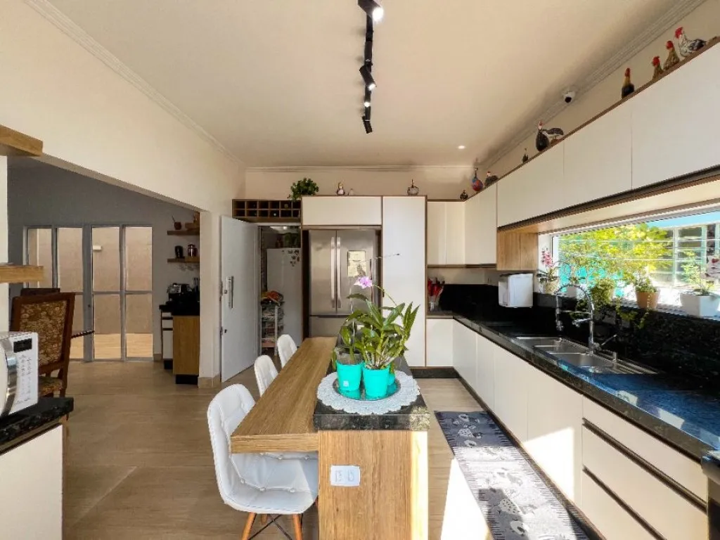 Imagem CASA COM 254,00 m² - CAIÇARA - PRAIA GRANDE SP