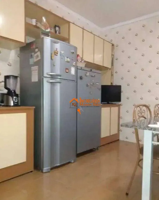 Imagem Sobrado com 4 dormitórios à venda, 176 m² por R$ 800.000,00 - Vila Augusta - Guarulhos/SP
