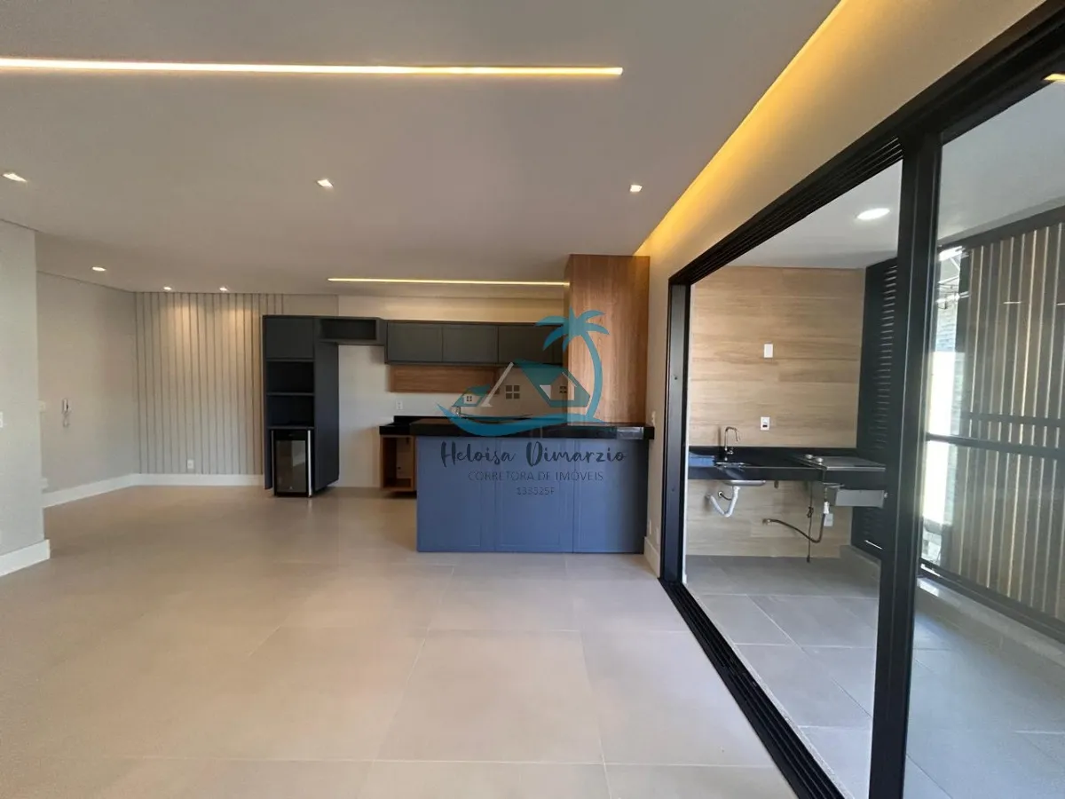 Imagem Apartamento de alto padrão à venda a 70m do mar na Praia da Enseada em Ubatuba