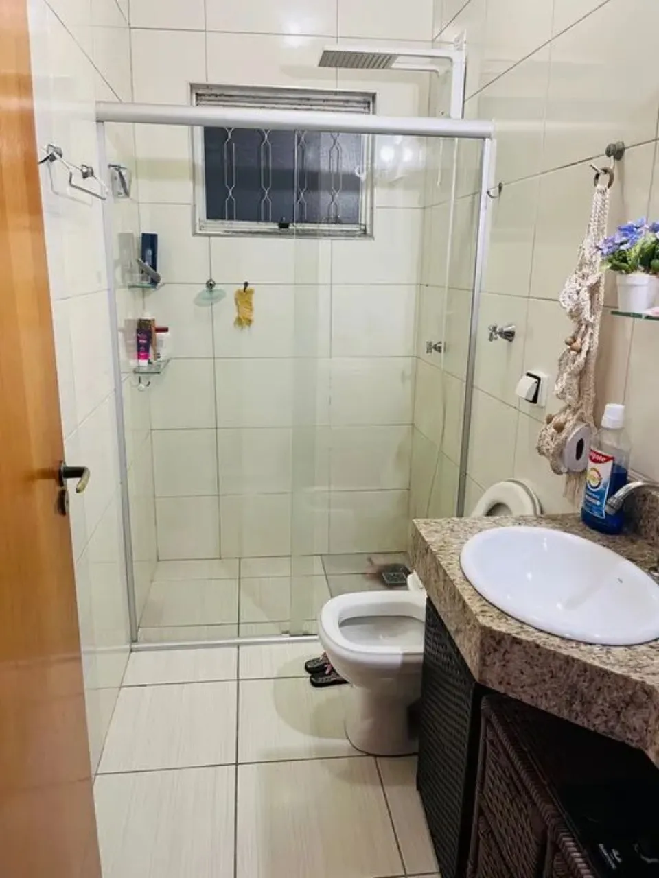 Imagem Imperdível casa à venda em Sorocaba-SP, Jardim Wanel Ville IV: 3 quartos, 1 suíte, 3 salas, 2 banheiros, 3 vagas de garagem, 115m².