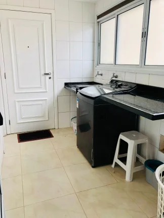 Imagem Apartamento 172 M², 4Q, 3 Suítes, Sala de estar, Sala de jantar, 4 Banheiros, 3 Vagas, Varanda gourmet, Piscina aquecida, Piscina, Quadra.