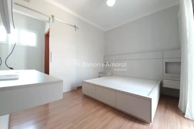 Imagem Esta casa no Swiss Park oferece 247 m² de área construída, combinando conforto, funcionalidade e ...