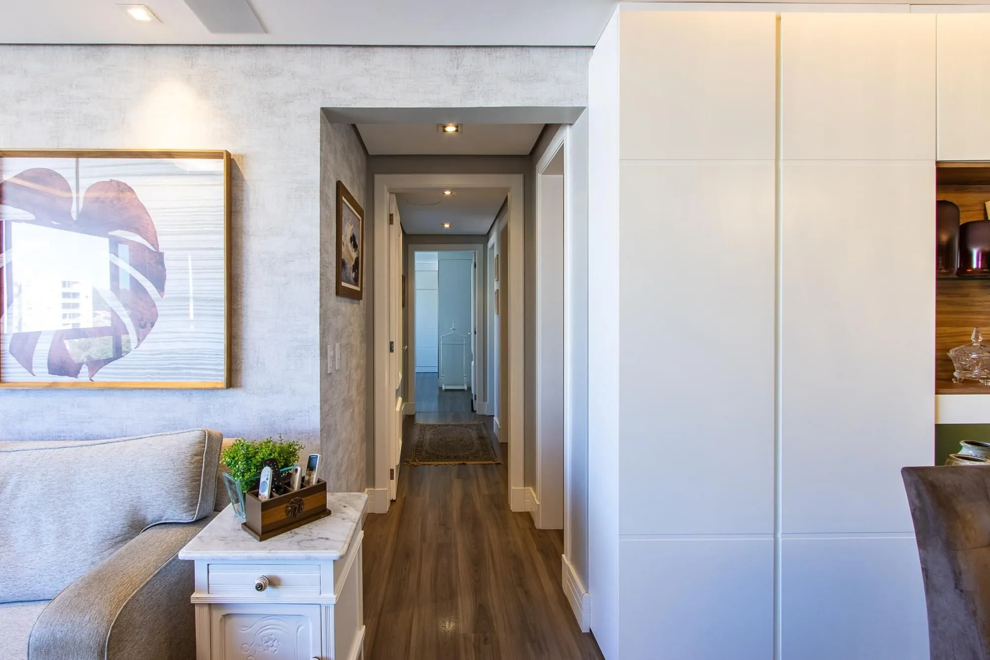 Imagem Excelente apartamento de 3 dormitórios, 1 suíte e 2 vagas no bairro Tristeza.