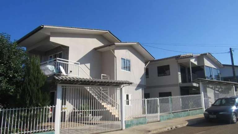 Imagem Casa para Venda em Concórdia, Santo Antônio, 5 dormitórios, 3 banheiros