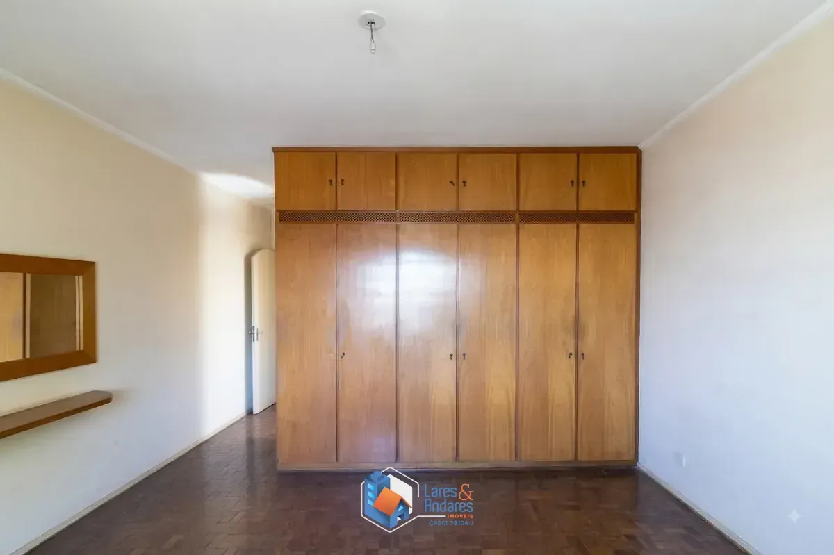Imagem Sobrado para venda em Vila Santa Maria com 3 quartos, sendo 1 suíte, 166m²