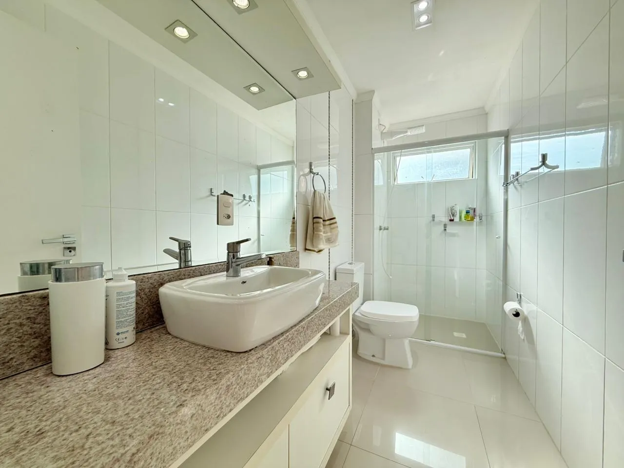 Imagem Apartamento à venda com 150m2 por R$ 1.870.000,00