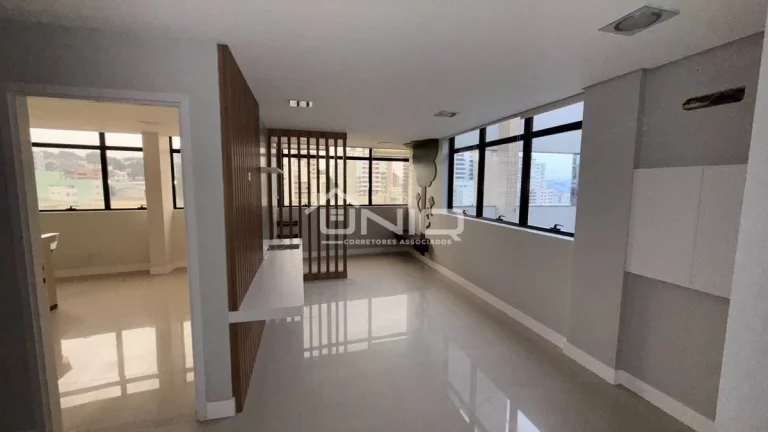 Imagem Sala Mobiliada em Ed Comercial - Centro - Ed Centro Médico São Lucas