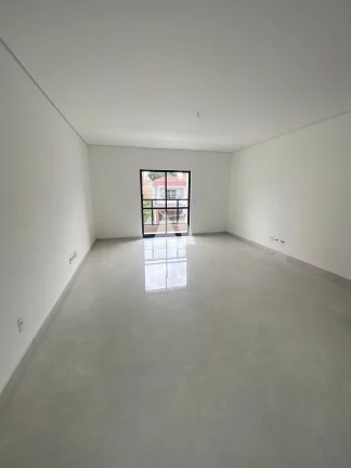 Imagem Casa Sobreposta com 3 quartos sendo 3 suítes ,2 vagas - Embaré / Santos