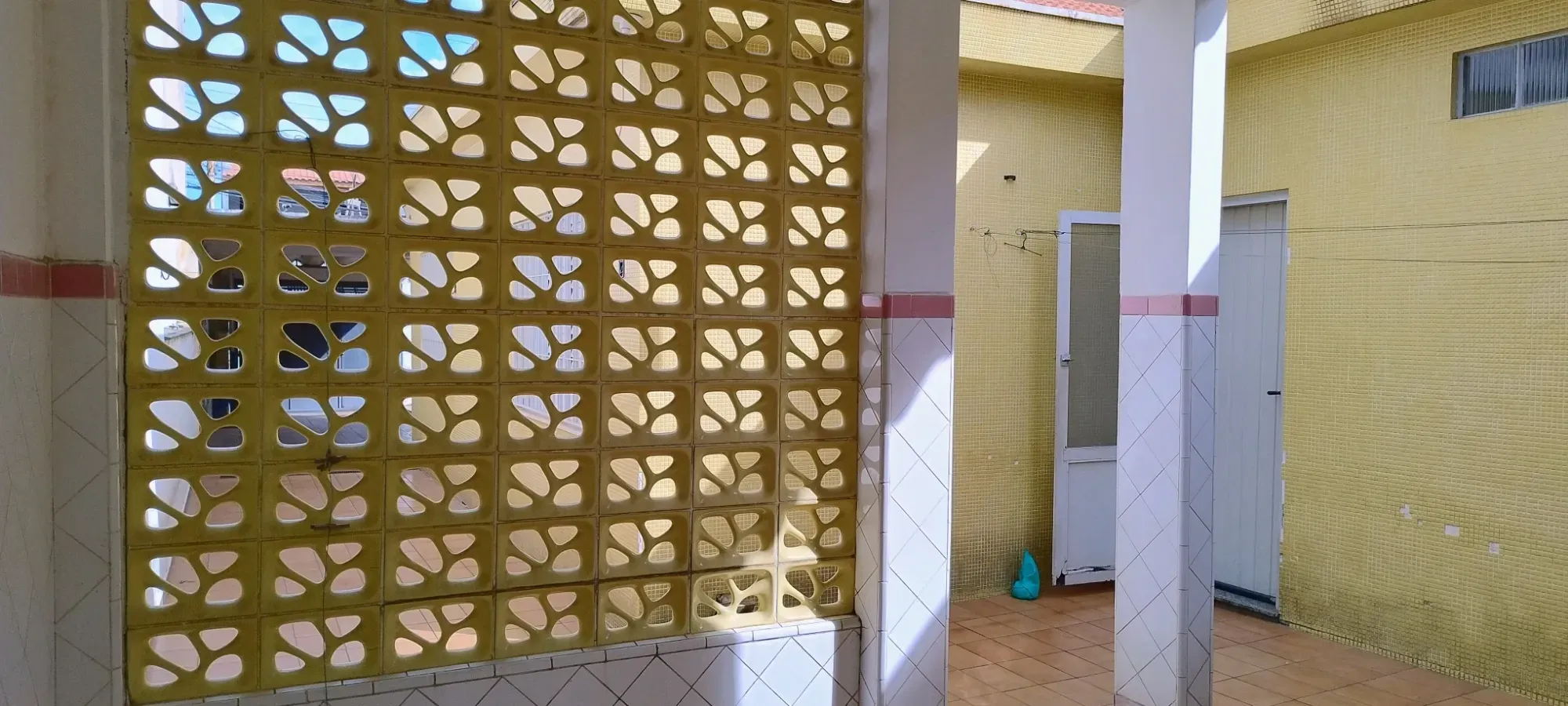 Imagem Casa com 2 Quartos à Venda, 160 m² em Vila Adelaide Perella - Guarulhos