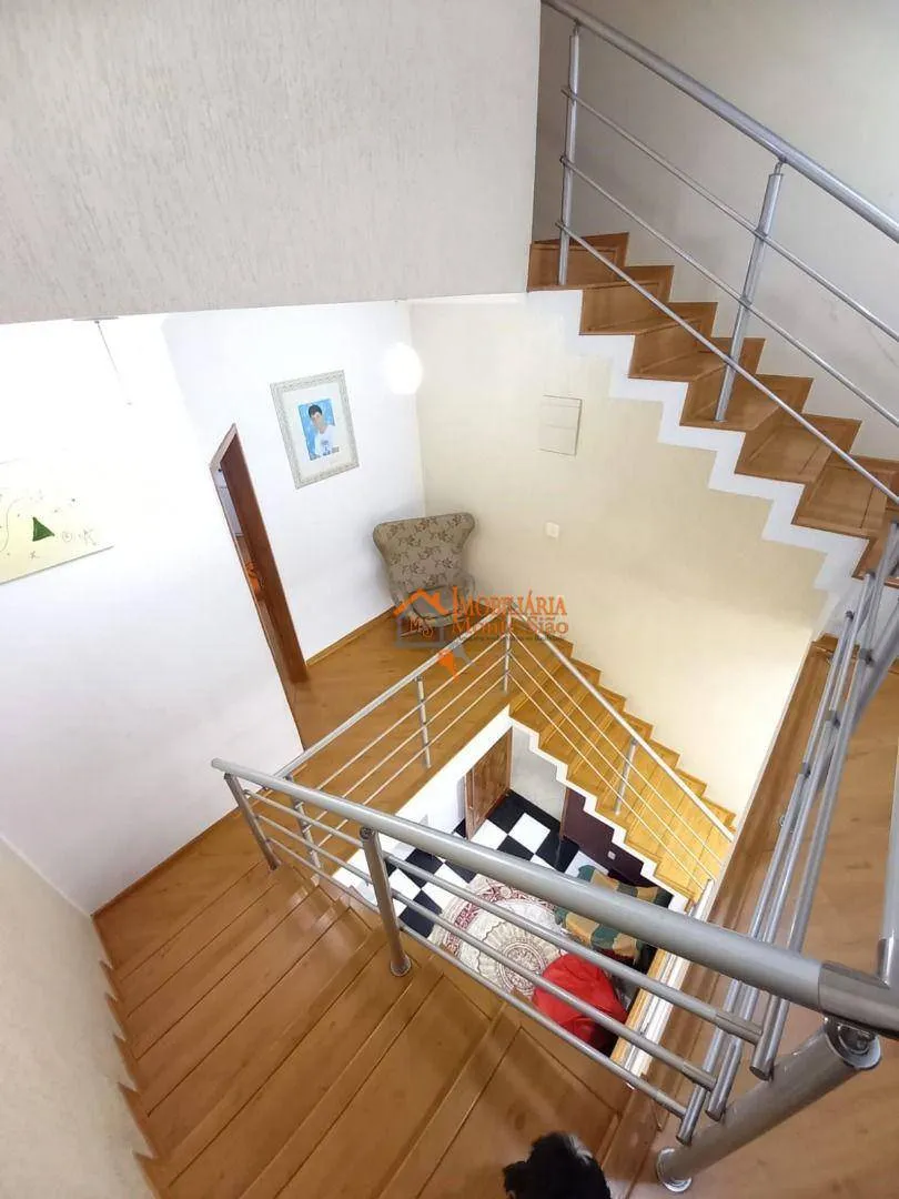 Imagem Sobrado com 3 dormitórios à venda, 200 m² por R$ 1.100.000,00 - Parque Flamengo - Guarulhos/SP