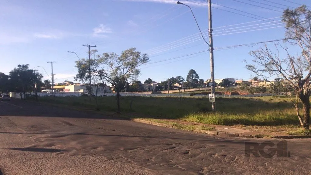 Imagem Amplo terreno com 4.704m²
