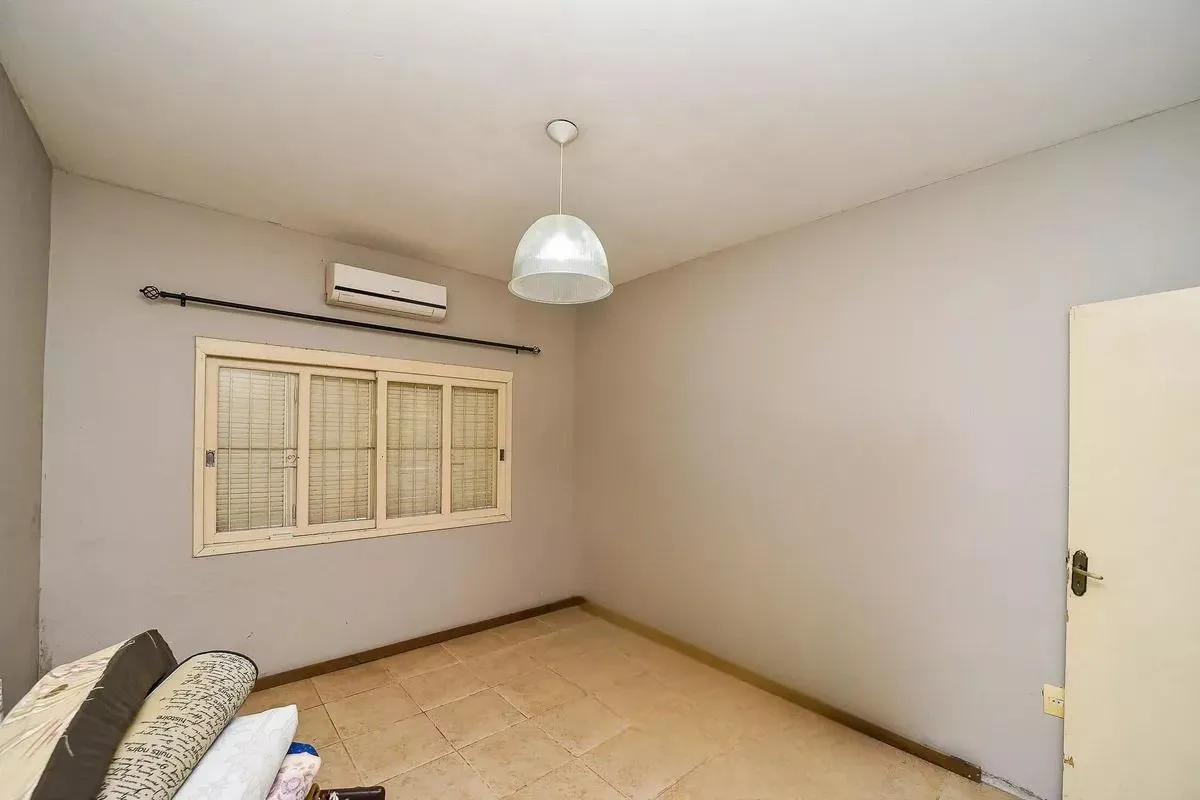 Imagem Casa com 4 dormitórios, R Doutor Paulino Guerra