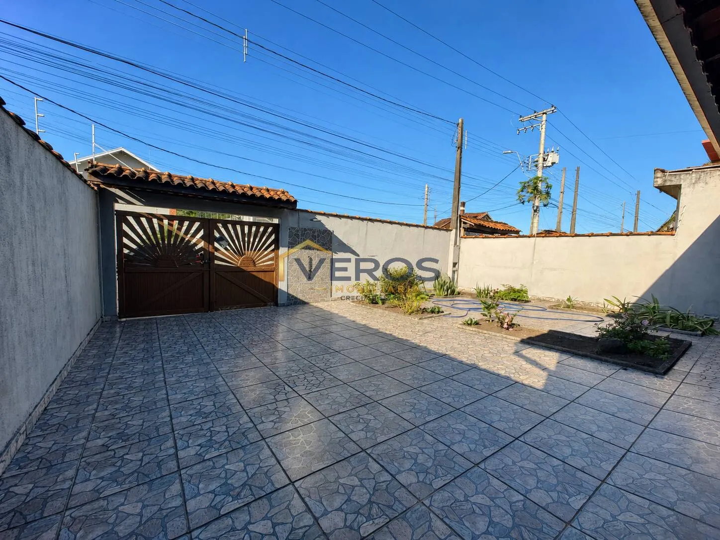Imagem Casa Térrea a venda com 3 quartos a 600m da orla da praia Martim de Sá