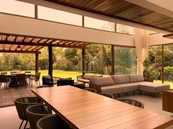 Imagem Casa alto luxo com quatro suíte espaço gourmet piscina a venda em Praia do Forte