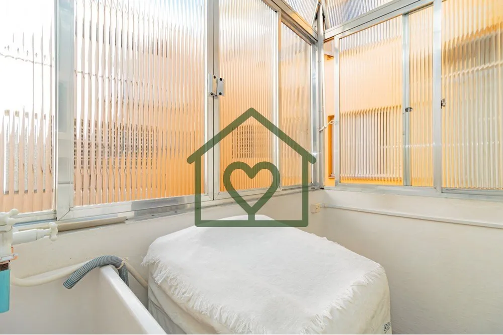 Imagem Aproveite a oportunidade de adquirir este espaÃ§oso apartamento Ã  venda em Porto Alegre, no coraÃ§Ã...
