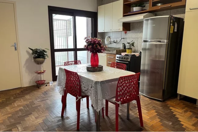 Imagem Casa para venda no bairro Jardim do Salso em Porto Alegre