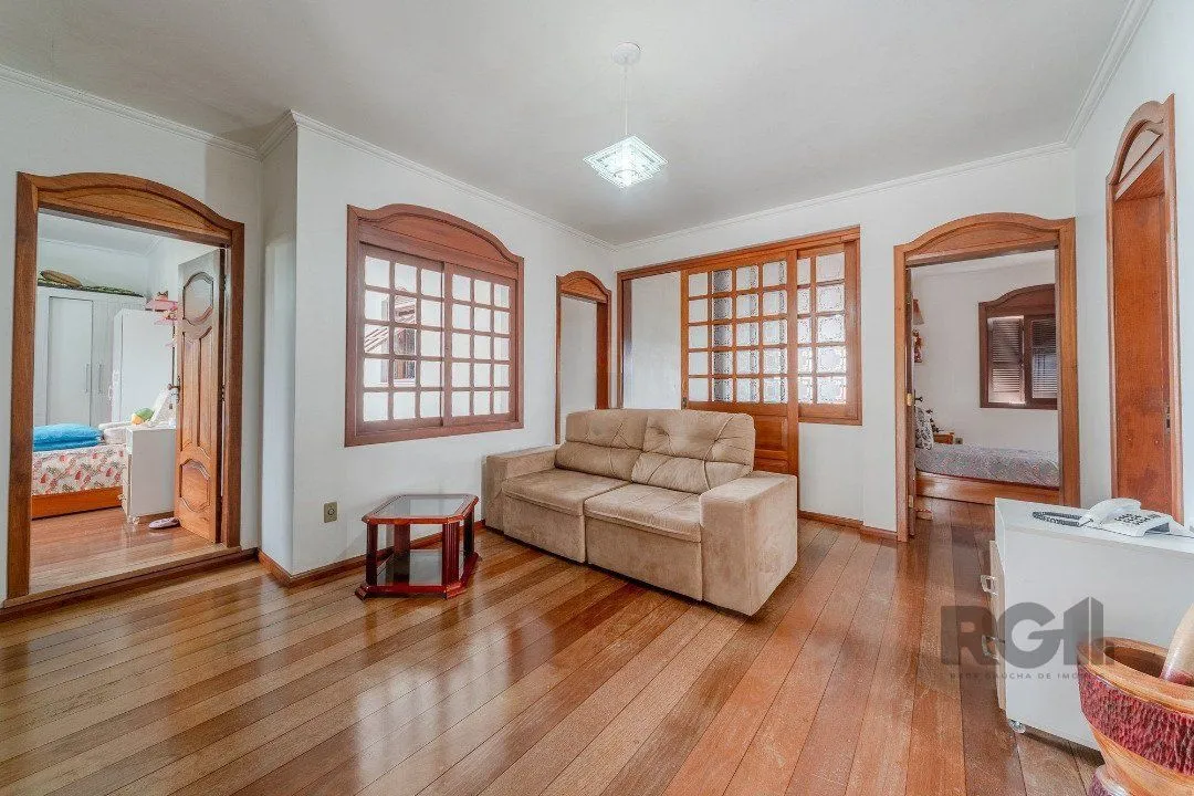 Imagem Casa para Venda - 646m², 4 dormitórios, sendo 2 suites, 4 vagas - Jardim Isabel