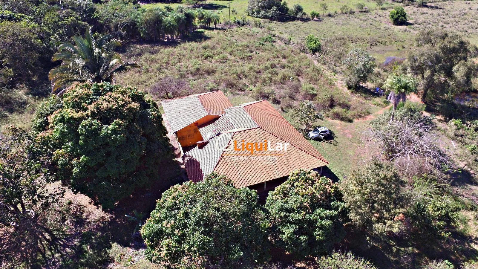 Imagem Chácara à Venda em Piraputanga com Fundo para o Rio Aquidauana, 6,5 Hectares e Casa Sede Completa